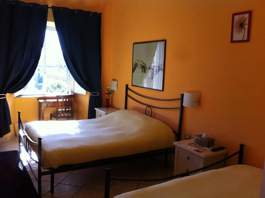 Guest house Room 4 Rome B&B Risorgimento